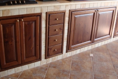 Sportelli per cucina in muratura in legno massello Pino di Svezia